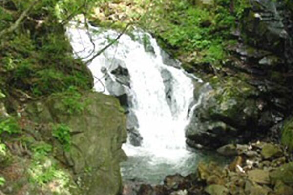 立岩の滝の写真