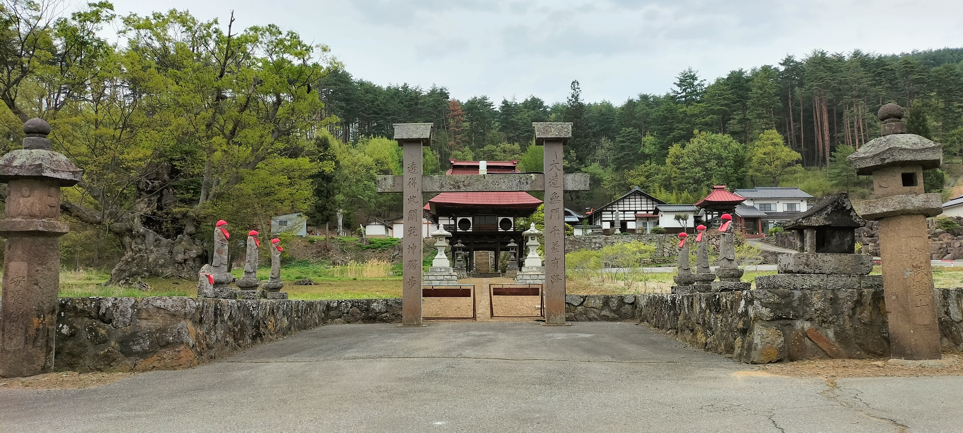６番札所全景.jpg