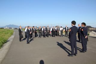 議員視察研修６.JPG
