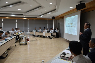 R6説明会.JPG